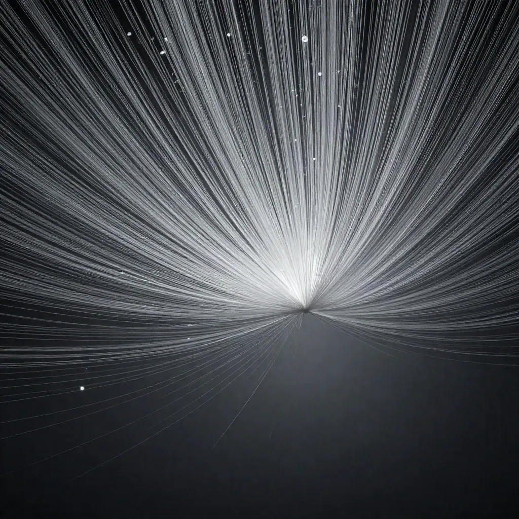 Silberne Lichtfäden im dunklen Raum, mit hellem Kern und ruhiger Fläche unten.